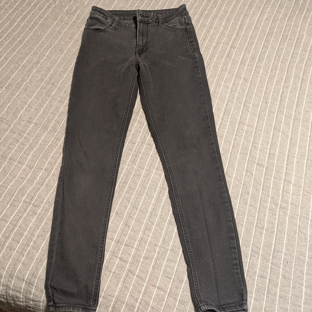 Old Navy Women's Charcoal Skinny Jeans